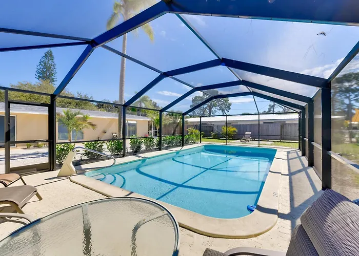 Coastal Oasis With Shared Pool, 2 Mi To Beach!