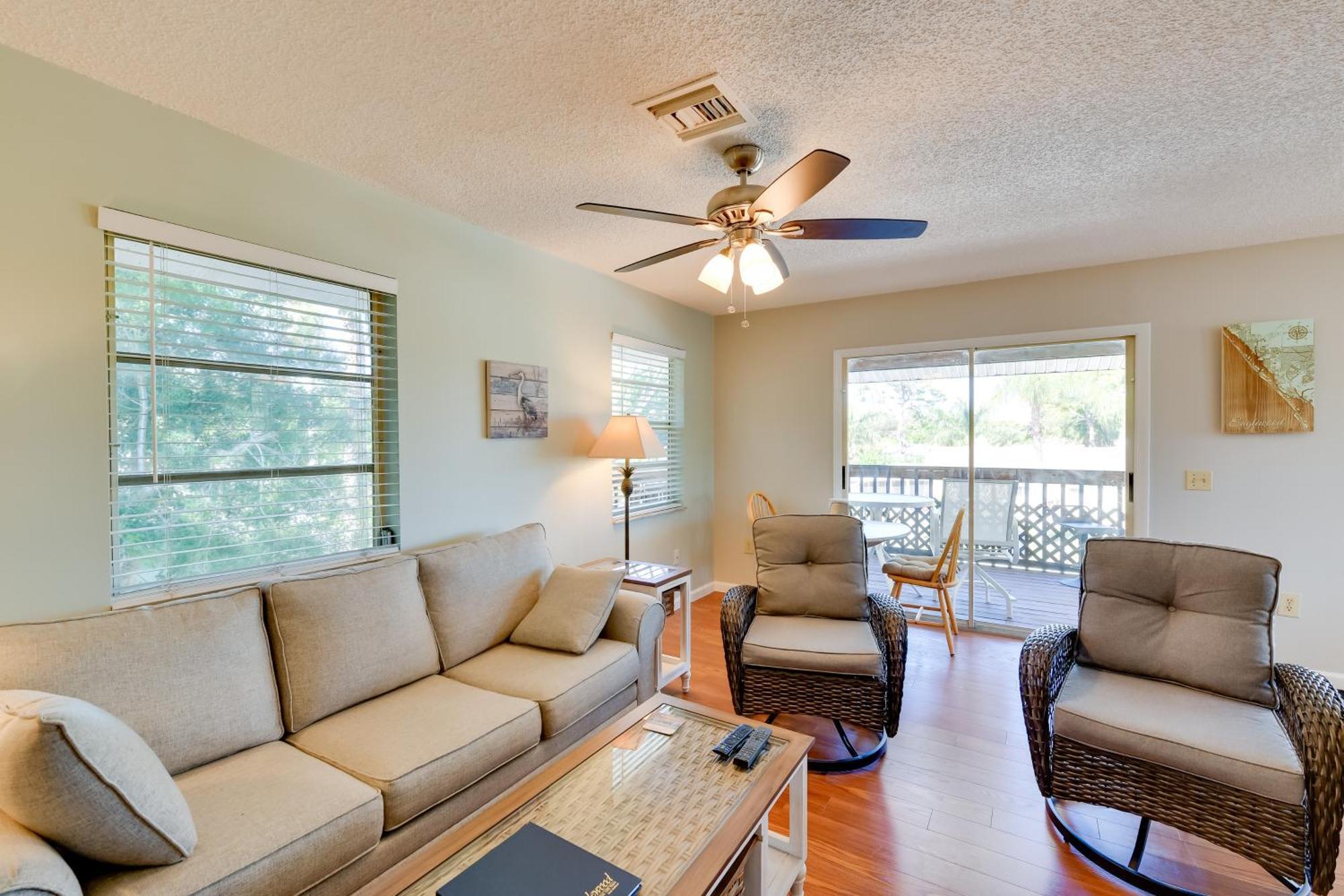 Coastal Oasis With Shared Pool, 2 Mi To Beach! *